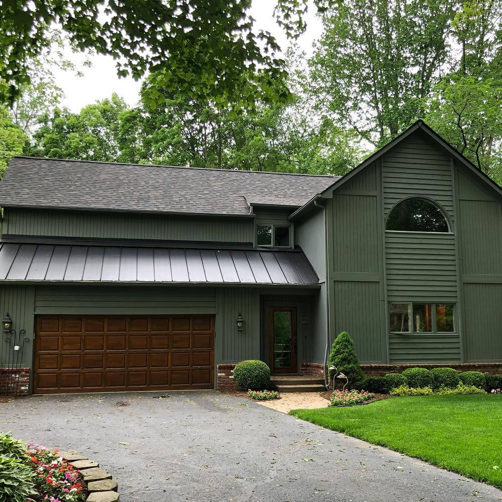 asphalt shingle roof on residential home in rushville indiana