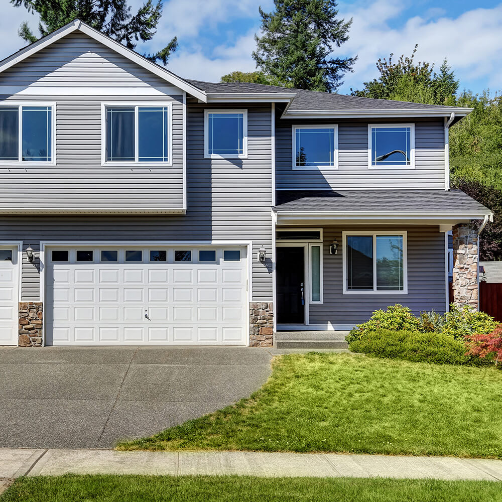 asphalt shingle roof on residential home in new whiteland indiana