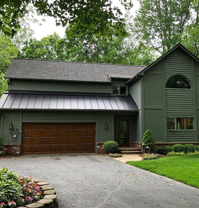 Metal and asphalt hybrid roof